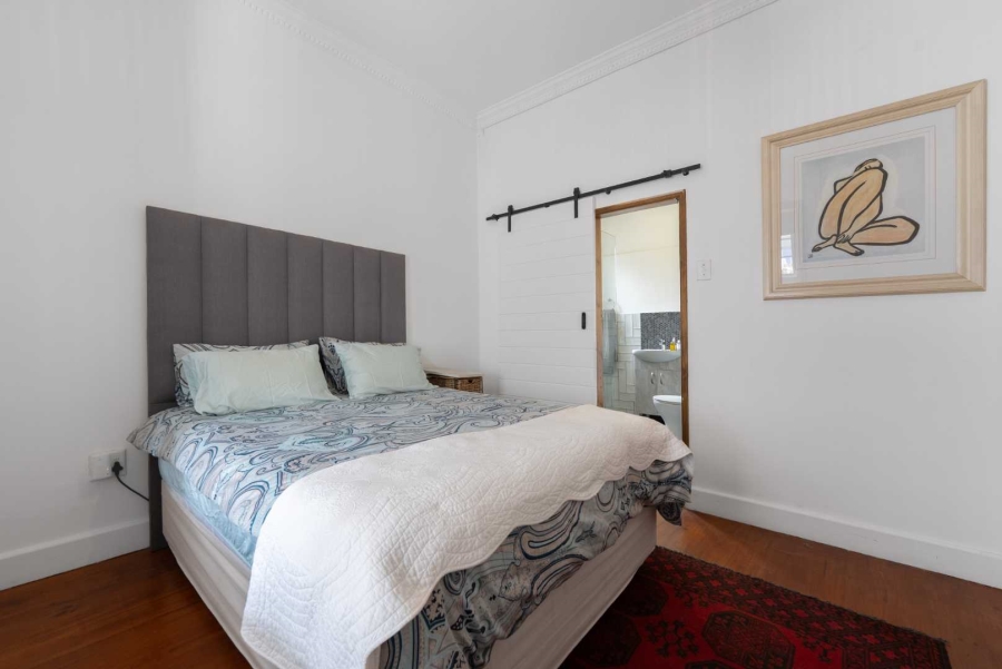 To Let 2 Bedroom Property for Rent in Green Point Western Cape